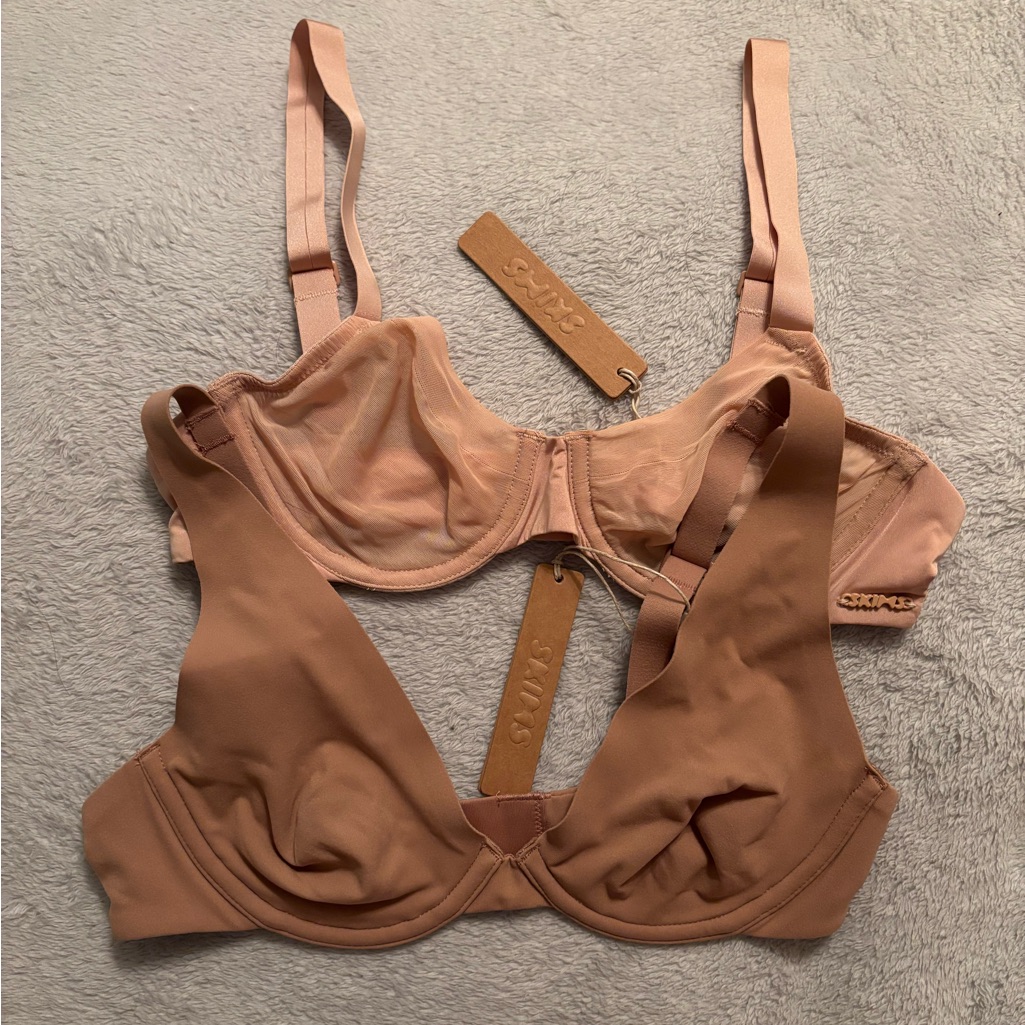 2 Skims Bras - Both 32a